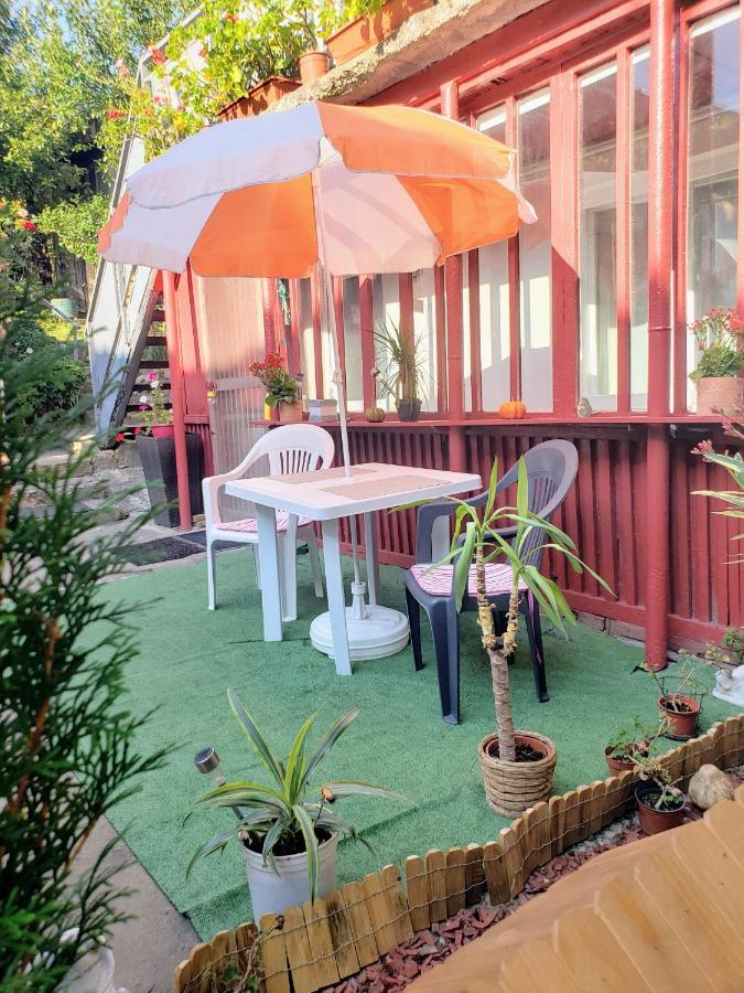 Cosy Studio-House With Terrace Târgu-Mureş Zewnętrze zdjęcie